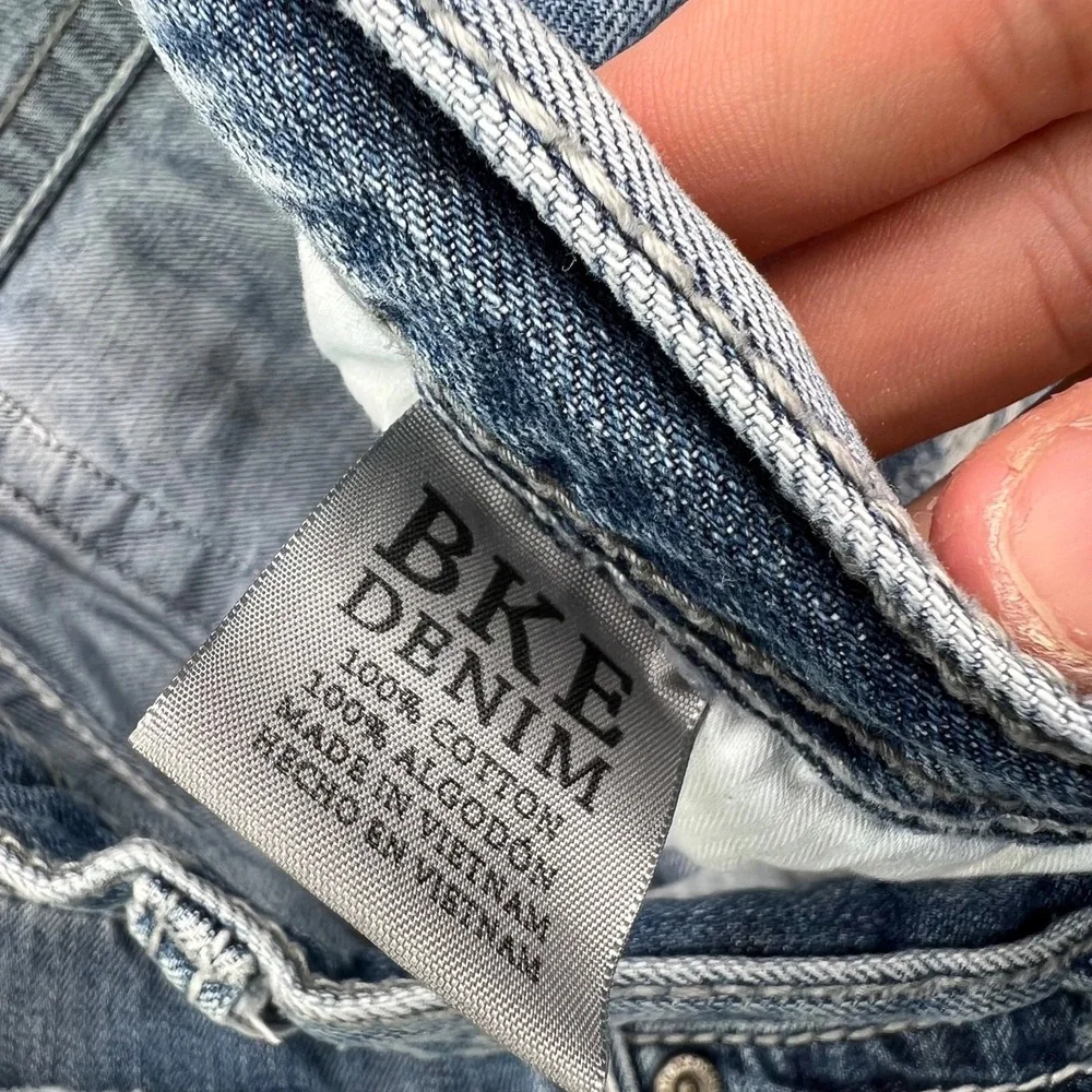 Buckle great clean